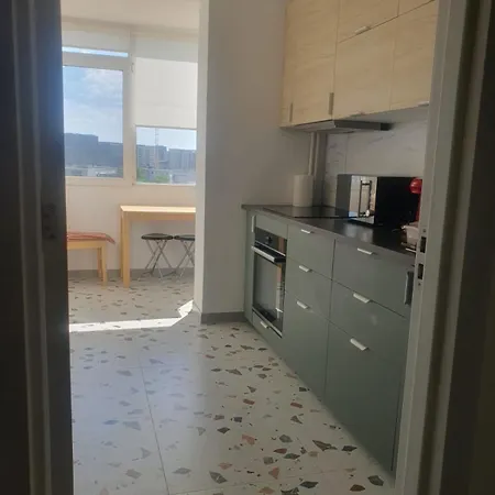 Cozy At Gara De Nord Διαμέρισμα *